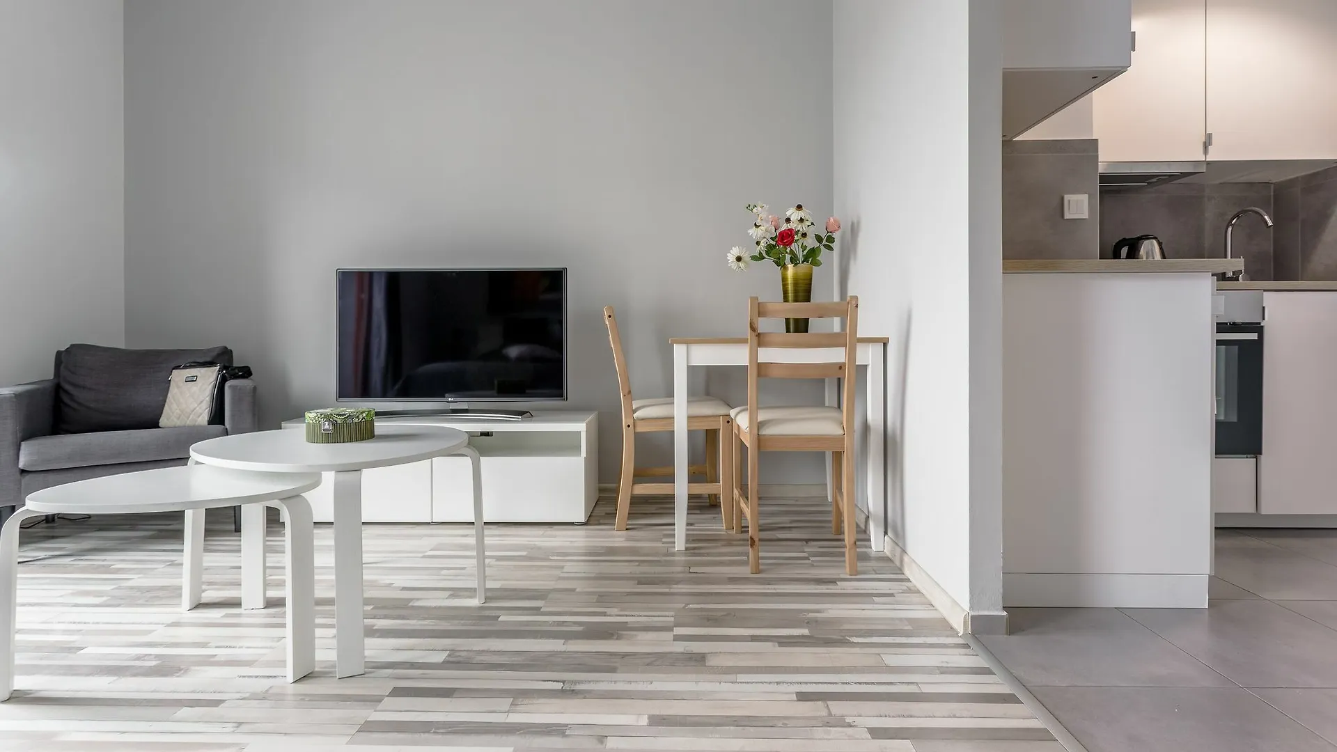 Chill Apartments Bliska Wola Varsovie Pologne